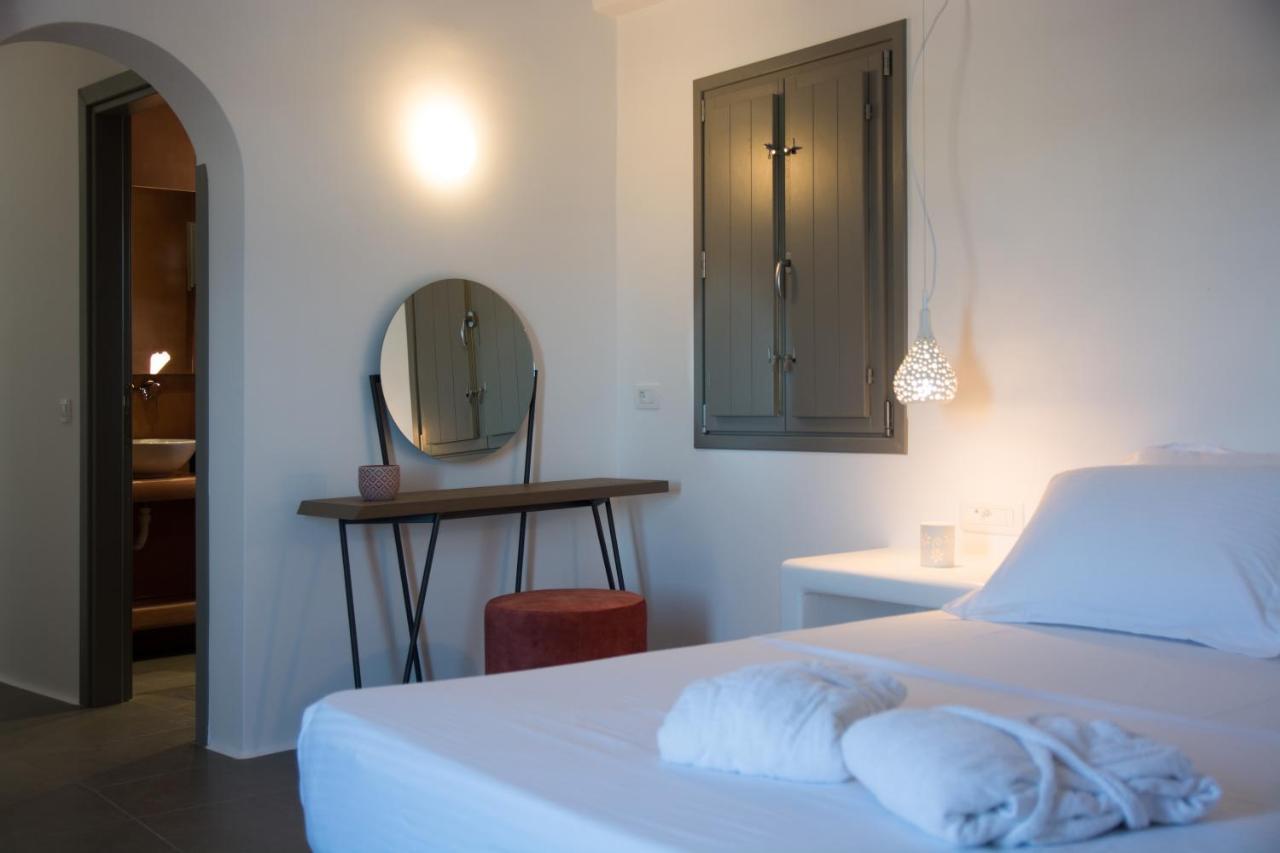 Amphitrite Suites Santorini Vóthon Extérieur photo