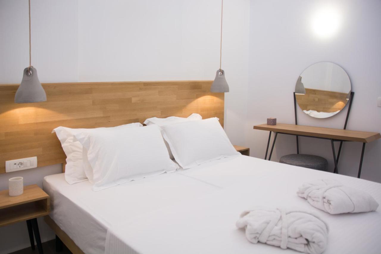 Amphitrite Suites Santorini Vóthon Extérieur photo