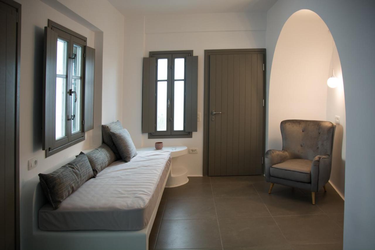 Amphitrite Suites Santorini Vóthon Extérieur photo