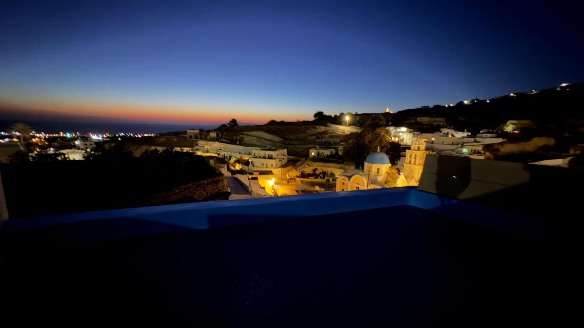 Amphitrite Suites Santorini Vóthon Extérieur photo