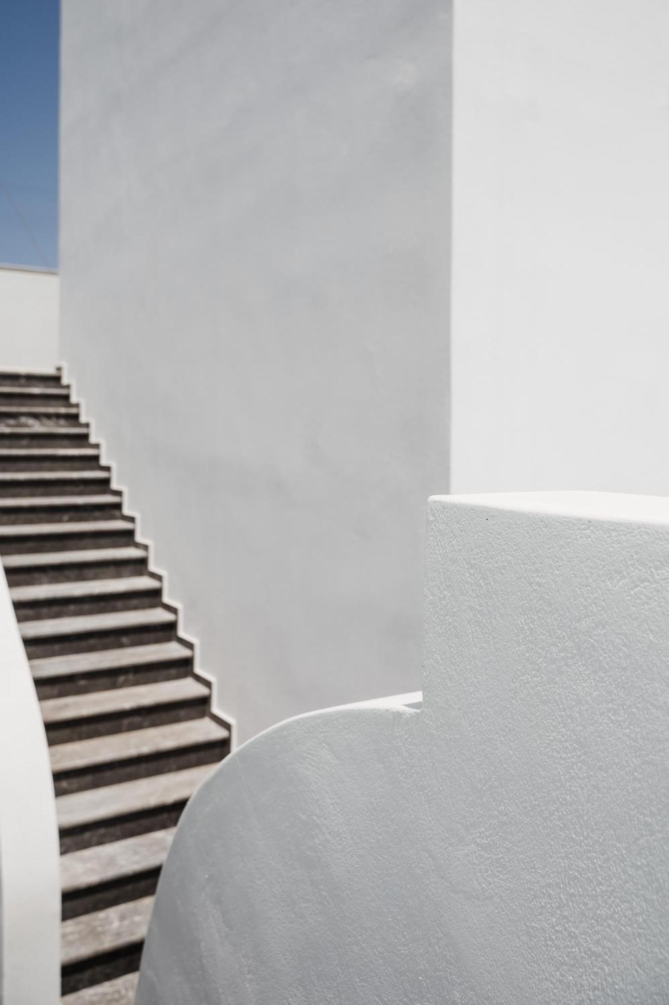 Amphitrite Suites Santorini Vóthon Extérieur photo