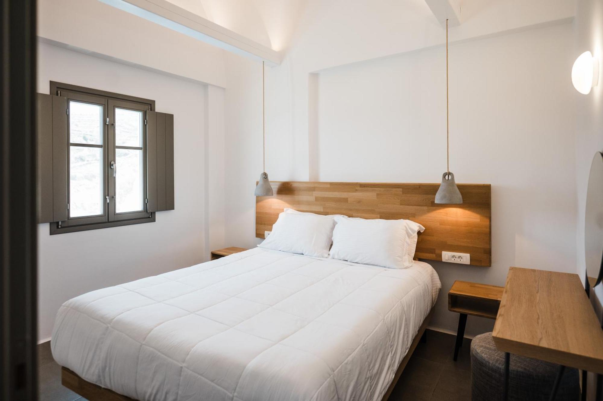 Amphitrite Suites Santorini Vóthon Extérieur photo