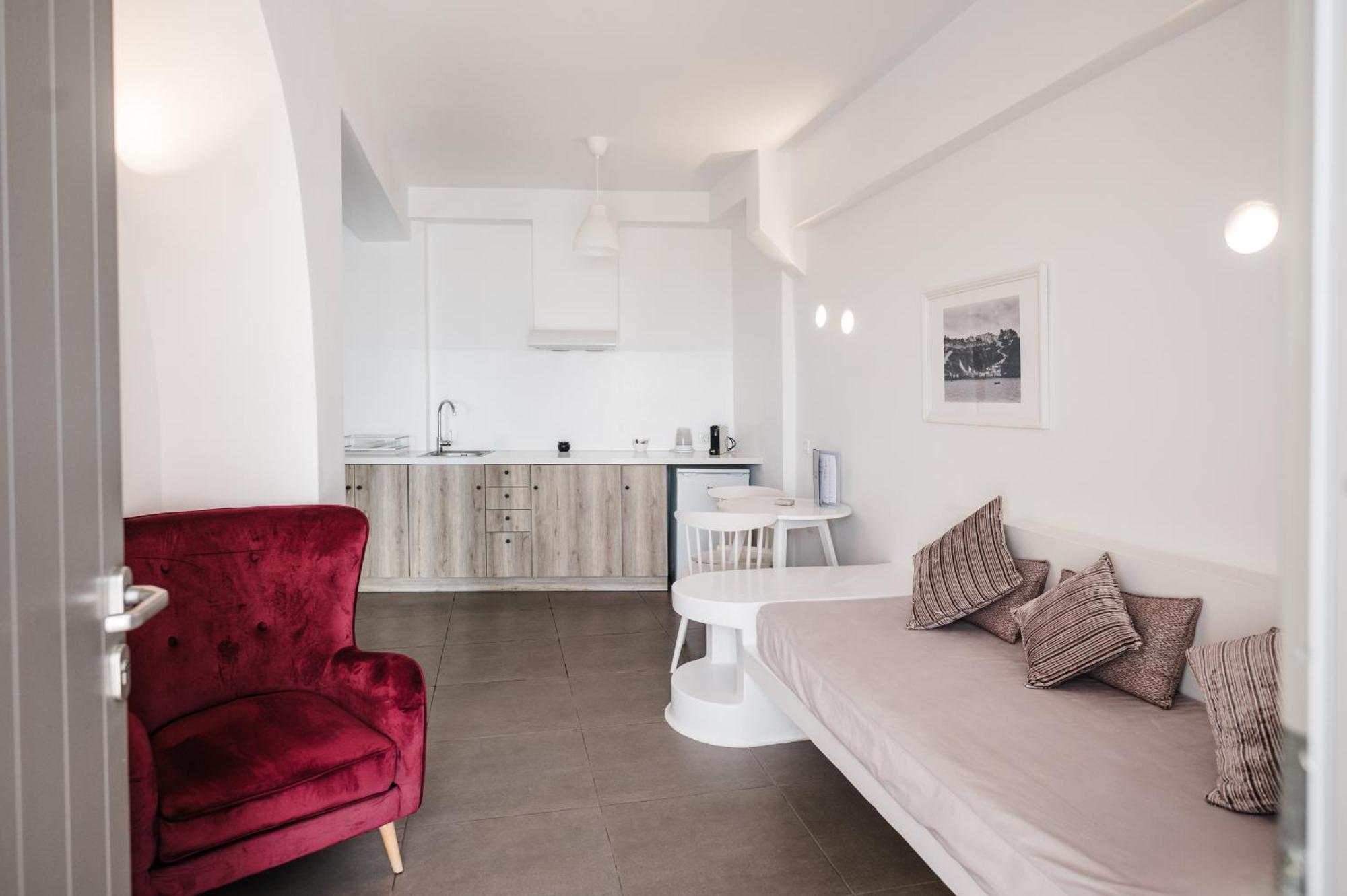 Amphitrite Suites Santorini Vóthon Extérieur photo