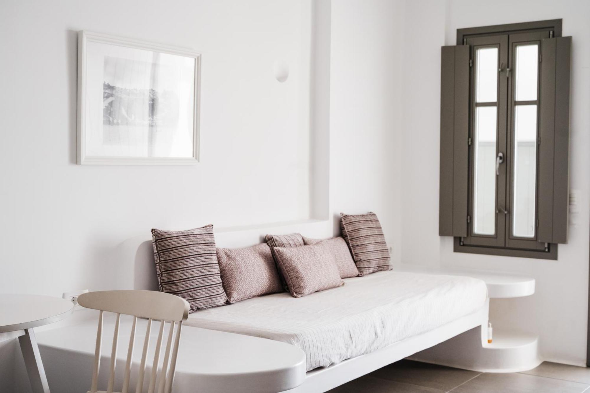 Amphitrite Suites Santorini Vóthon Extérieur photo