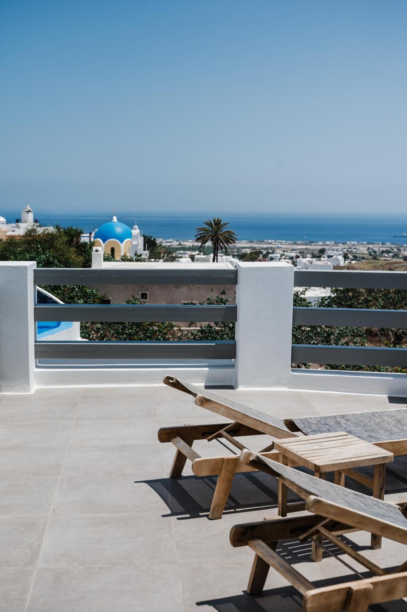 Amphitrite Suites Santorini Vóthon Extérieur photo