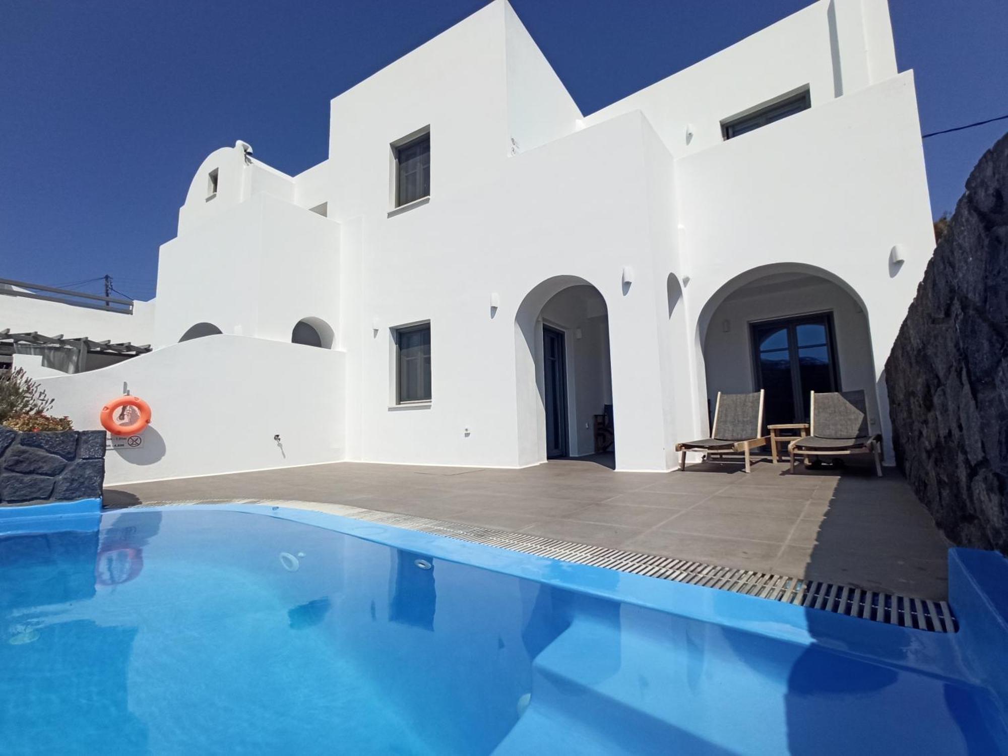 Amphitrite Suites Santorini Vóthon Extérieur photo